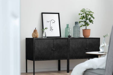 Black Iron metaallook interieurfolie toegepast in interieur