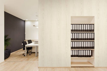 Crème houtlook interieurfolie toegepast in interieur